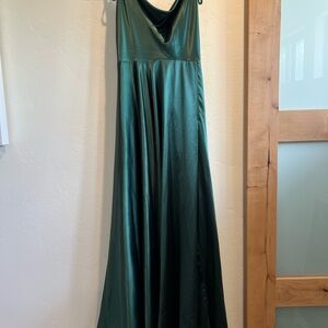 Cinderella Green V-Neck Sleeveless Prom Gown